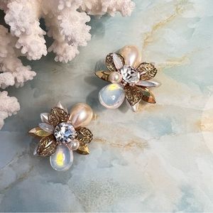 WENDY GELL 80s Faux Pearl Cluster Statement Earrings